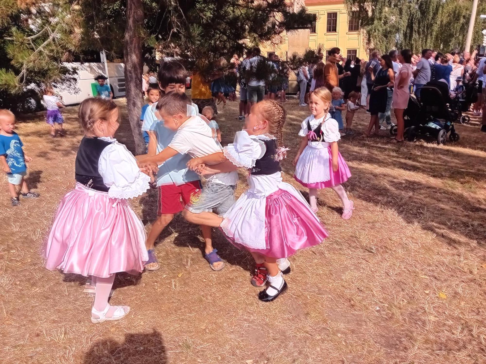 Appartamento Statek Veverska Bityska Esterno foto